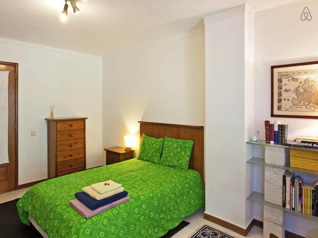 Apartment With Private Garden Porto Eksteriør bilde